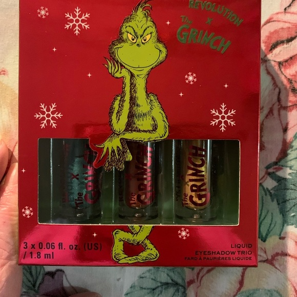 Revolution The Grinch Liquid Eyeshadow Trio - Picture 1 of 5